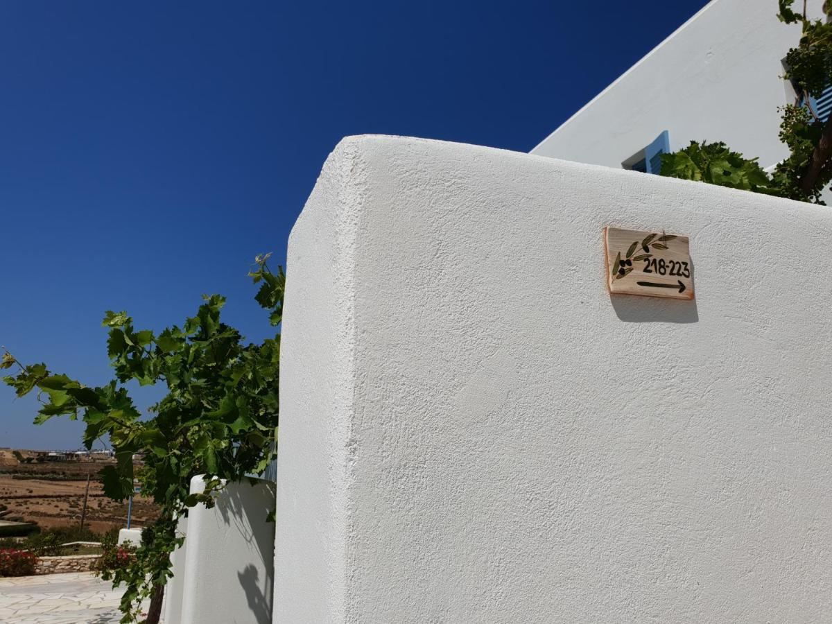 Captain'S Rocks Hotel Chrisi Akti  Exterior photo